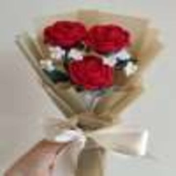 Crochet Red Rose Bouquet